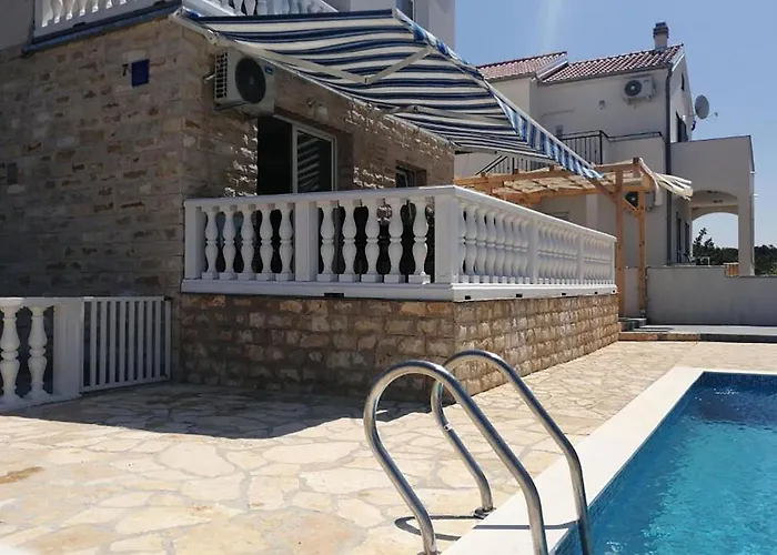 Amazing In Ferienhaus *